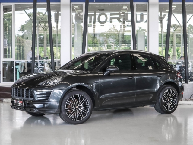 PORSCHE MACAN โฉมปี (15-18) 2.0 AT4WD. ปี 2017 ราคา 1,990,000.- (#59905PM2106)