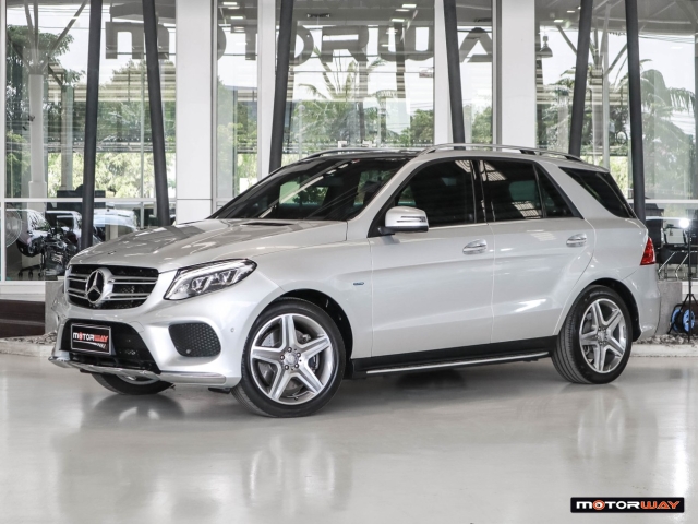 MERCEDES-BENZ GLE-CLASS W 166 (ปี16-18) GLE 500e AMG Dynamic AT4WD. ปี 2017 ราคา 1,590,000.- (#59905RB2304)
