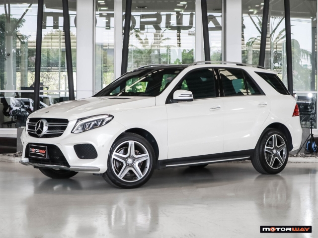 MERCEDES-BENZ GLE-CLASS W 166 (ปี16-18) GLE 250d AMG Dynamic AT4WD. ปี 2016 ราคา 1,880,000.- (#59905RD1201)