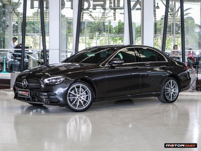 MERCEDES-BENZ E-CLASS W213 (ปี19-24) E300e AMG Dynamic AT ปี 2022 ราคา 2,099,000.- (#59905RG3002)