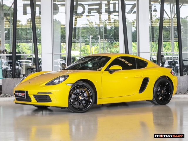 PORSCHE CAYMAN โฉมปี (16-18) 718 2.0 Coupe AT ปี 2020 ราคา 3,890,000.- (#59905RM1703)