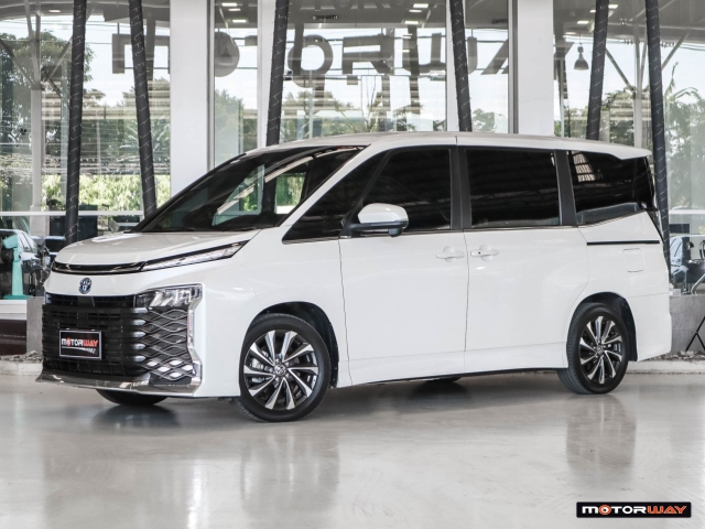 TOYOTA VOXY โฉมปี (22-30) 1.8 SZ HYBRID AT ปี 2023 ราคา 1,699,000.- (#59905RS0201)