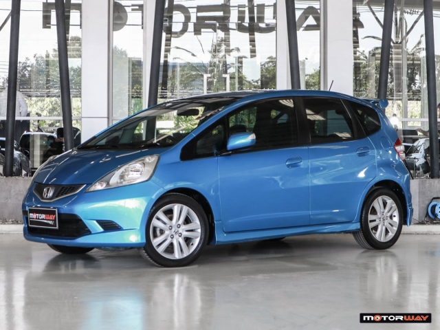 HONDA JAZZ โฉมปี (08-14) i-VTEC 1.5 SV AT ปี 2009 ราคา 228,000.- (#59905SB1403)