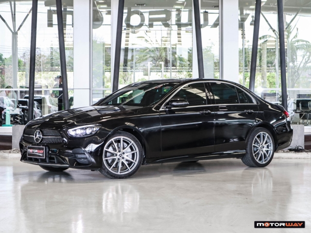 MERCEDES-BENZ E-CLASS W213 (ปี19-24) E300e AMG Dynamic AT ปี 2024 ราคา 2,190,000.- (#59905SC2402)