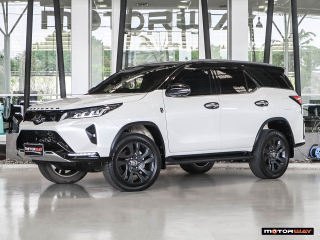 TOYOTA FORTUNER โฉมปี (15-23) 2.8 Legender 4WD 60 Year AT4WD. ปี 2023 ราคา 1,499,000.- (#59905SD3102)