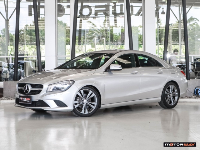 MERCEDES-BENZ CLA-CLASS W 117 (ปี14-18) CLA180 1.6 Urban  ปี 2016 ราคา 599,000.- (#59905SF2103)
