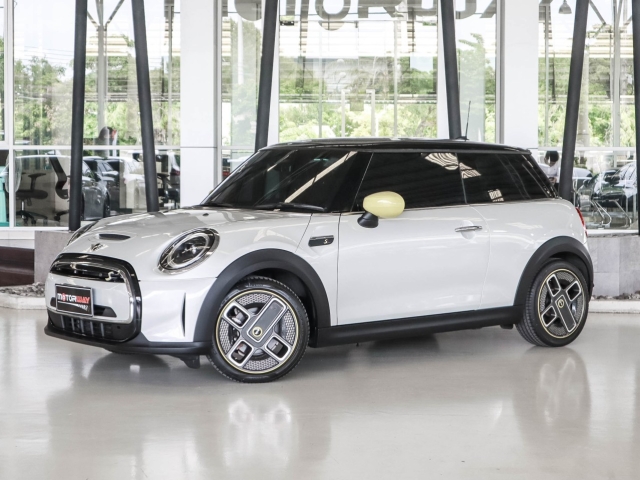 MINI COOPER SE F56 โฉมปี (20-24) SE Hatchback EV AT ปี 2023 ราคา 990,000.- (#59905SL2502)