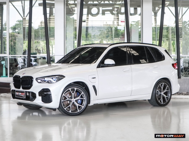 BMW X5  xDrive45e M-Sport AT4WD. ปี 2023 ราคา 2,590,000.- (#59905SM1504)