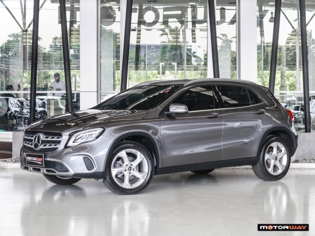MERCEDES-BENZ GLA-CLASS W156 (ปี14-19) GLA200 Urban AT ปี 2020 ราคา 590,000.- (#59905SP1302)
