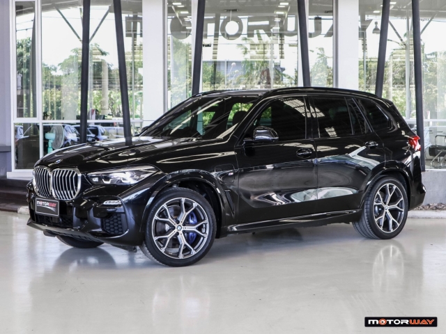 BMW X5  xDrive45e M-Sport AT4WD. ปี 2022 ราคา 2,190,000.- (#59905SS0905)
