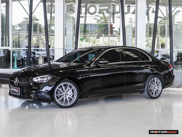 MERCEDES-BENZ E-CLASS  E300e AMG Dynamic FL AT ปี 2025 ราคา 2,099,000.- (#59905TB0802)