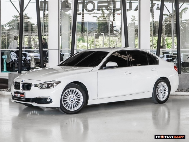 BMW SERIES 3  320d Iconic LCI AT ปี 2018 ราคา 599,000.- (#59905TB1202)