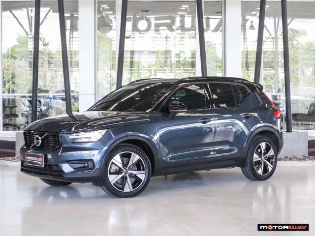 VOLVO XC 40  Recherge T5 R-Design  AT ปี 2022 ราคา 659,000.- (#59905TF2801)