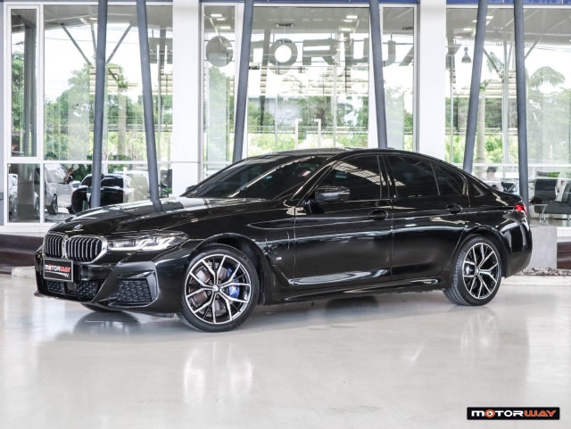 BMW SERIES 5  530e M-sport LCI AT ปี 2022 ราคา 1,490,000.- (#59905TH1105)