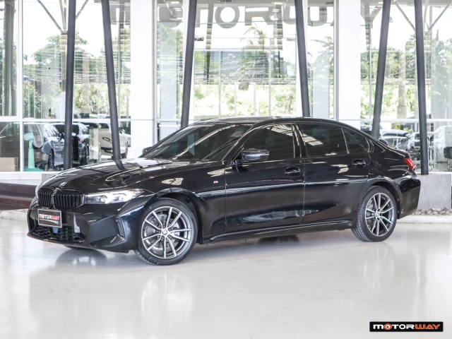BMW SERIES 3  320Li M-Sport LCI AT ปี 2024 ราคา 1,190,000.- (#59905TJ3102)